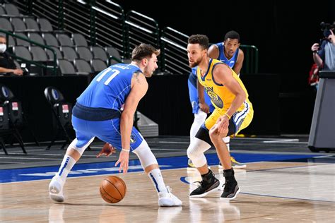 Golden State Warriors at Dallas Mavericks odds, picks and .